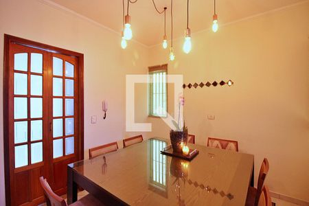 Casa à venda com 212m², 3 quartos e 4 vagasCopa