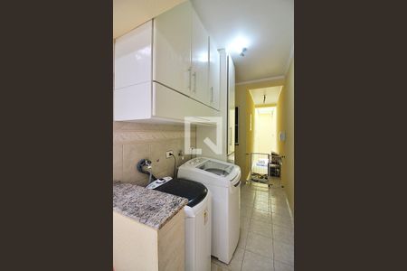 Casa à venda com 212m², 3 quartos e 4 vagasLavanderia