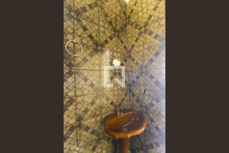 Casa à venda com 200m², 3 quartos e 4 vagasBanheiro da Suíte