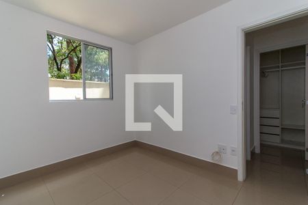 Quarto de apartamento à venda com 1 quarto, 67m² em Santa Amelia, Belo Horizonte