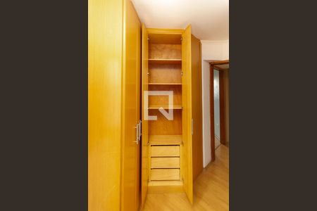 Apartamento para alugar com 61m², 3 quartos e 1 vagaQuarto 03