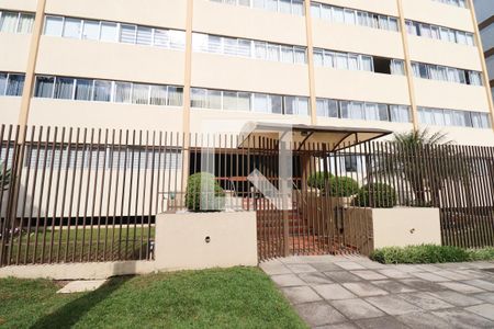 Apartamento para alugar com 65m², 2 quartos e 1 vagaFachada do Condomínio