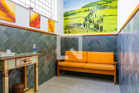 Casa à venda com 308m², 2 quartos e 5 vagasSala