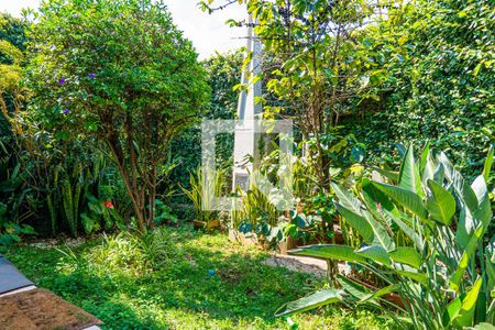 Casa à venda com 308m², 2 quartos e 5 vagasGaragem