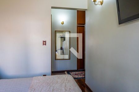 Casa à venda com 308m², 2 quartos e 5 vagasSuíte