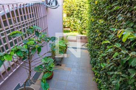 Casa à venda com 308m², 2 quartos e 5 vagasCorredor