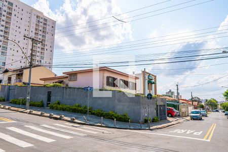 Casa à venda com 308m², 2 quartos e 5 vagasFachada