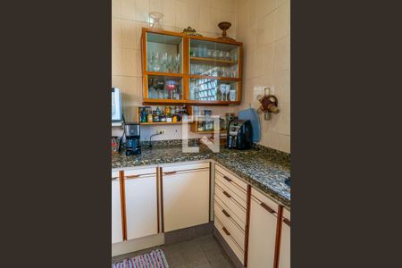 Casa à venda com 308m², 2 quartos e 5 vagasCozinha