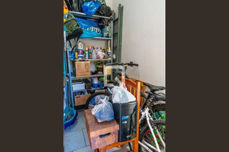 Casa à venda com 308m², 2 quartos e 5 vagasQuintal