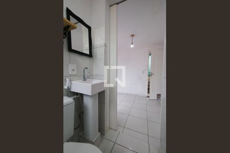 Casa para alugar com 58m², 1 quarto e sem vaga Casa para alugar com 58m², 1 quarto e sem vagaBanheiro