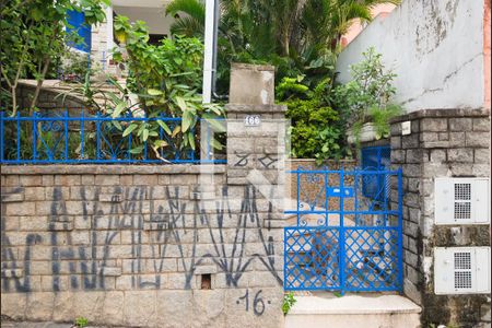 Casa para alugar com 58m², 1 quarto e sem vaga Casa para alugar com 58m², 1 quarto e sem vagaFachada