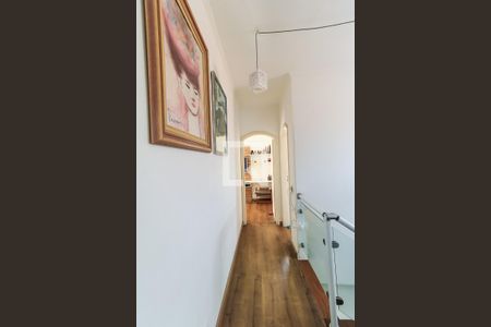 Casa à venda com 255m², 4 quartos e 3 vagasCorredor