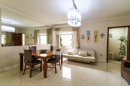 Sala de casa à venda com 4 quartos, 255m² em Super Quadra Morumbi, São Paulo