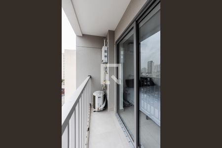 Varanda de apartamento à venda com 1 quarto, 28m² em Pinheiros, São Paulo