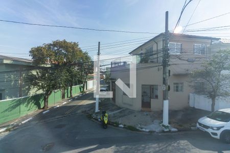 Vista da Rua de casa para alugar com 4 quartos, 215m² em Bela Vista, Osasco