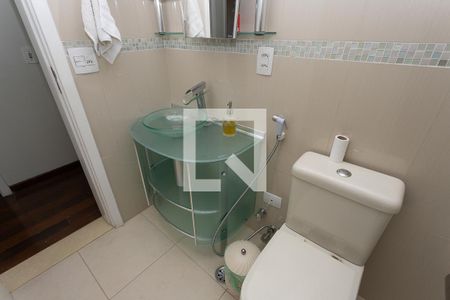 Apartamento à venda com 120m², 3 quartos e 2 vagasBanheiro social 