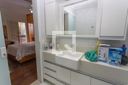 Apartamento à venda com 120m², 3 quartos e 2 vagasBanheiro da suíte 