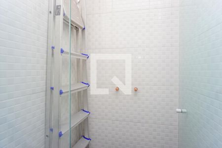 Apartamento à venda com 80m², 2 quartos e 1 vaga Apartamento à venda com 80m², 2 quartos e 1 vagaBanheiro de Serviço