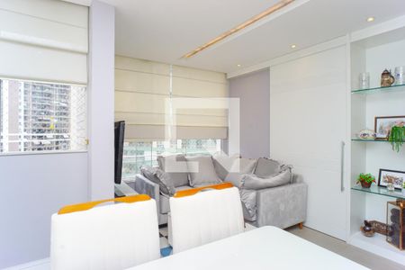 Sala de apartamento à venda com 2 quartos, 80m² em Barra da Tijuca, Rio de Janeiro