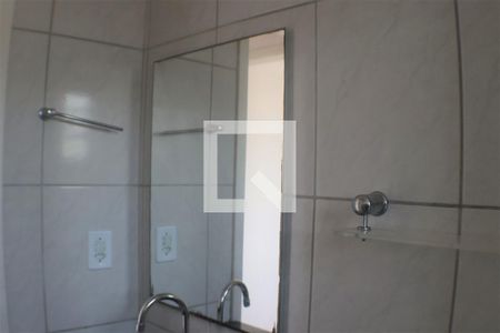 Banheiro de apartamento à venda com 2 quartos, 45m² em Taquara, Rio de Janeiro