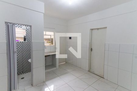 Cozinha de casa para alugar com 1 quarto, 20m² em Vila Germinal, São Paulo
