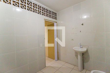 Casa para alugar com 75m², 3 quartos e sem vaga Casa para alugar com 75m², 3 quartos e sem vagaBanheiro de Serviço
