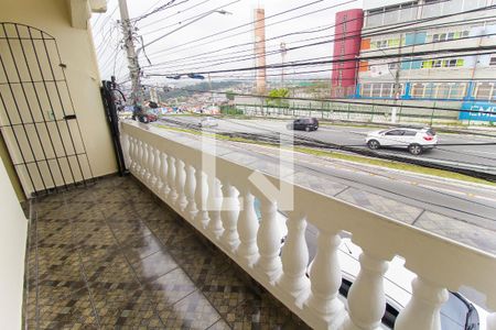 Casa para alugar com 75m², 3 quartos e sem vaga Casa para alugar com 75m², 3 quartos e sem vagaVaranda