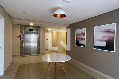 Apartamento para alugar com 32m², 1 quarto e sem vagaHall social