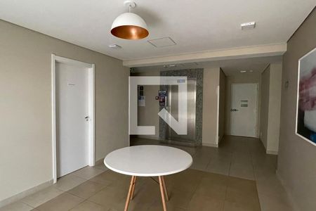 Apartamento para alugar com 32m², 1 quarto e sem vagaHall social