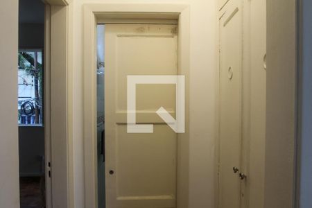 Corredor de apartamento para alugar com 1 quarto, 50m² em Leblon, Rio de Janeiro