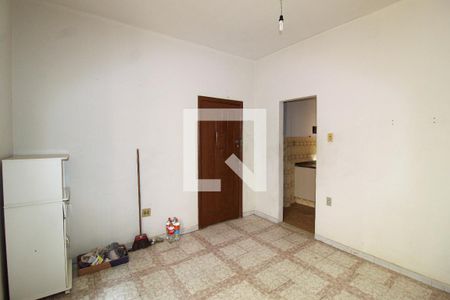 Apartamento à venda com 92m², 2 quartos e sem vagaSala