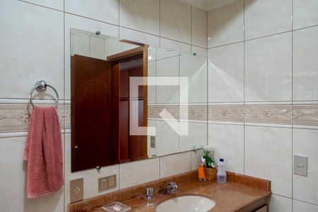 Casa à venda com 300m², 3 quartos e 6 vagasBanheiro suite