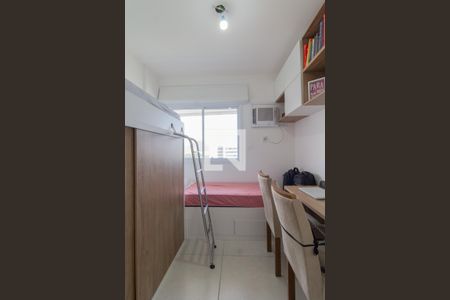 Quarto 1 de apartamento para alugar com 2 quartos, 70m² em Recreio dos Bandeirantes, Rio de Janeiro