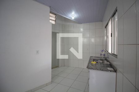 Cozinha de casa para alugar com 3 quartos, 100m² em Parque Cruzeiro do Sul, São Paulo