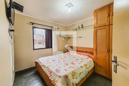 Quarto Suíte de apartamento para alugar com 2 quartos, 60m² em Vila Alzira, Guarujá