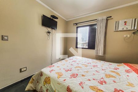 Quarto Suíte de apartamento para alugar com 2 quartos, 60m² em Vila Alzira, Guarujá