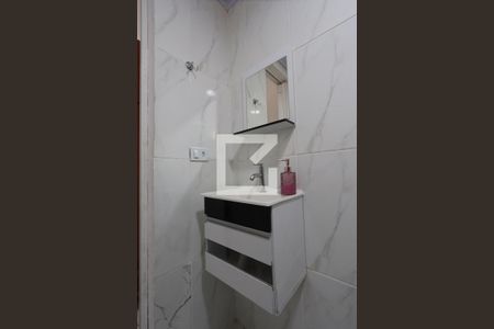 Banheiro de kitnet/studio para alugar com 1 quarto, 18m² em Sapopemba, São Paulo