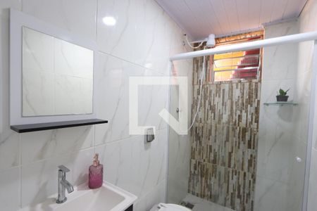 Banheiro de kitnet/studio para alugar com 1 quarto, 18m² em Sapopemba, São Paulo