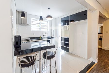 Apartamento à venda com 106m², 2 quartos e 1 vaga Apartamento à venda com 106m², 2 quartos e 1 vagaCozinha