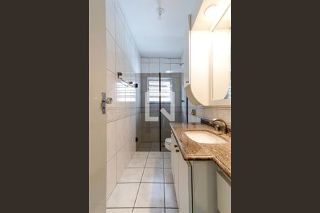 Casa à venda com 147m², 3 quartos e 2 vagas Casa à venda com 147m², 3 quartos e 2 vagasBanheiro