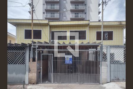 Casa à venda com 147m², 3 quartos e 2 vagas Casa à venda com 147m², 3 quartos e 2 vagasTerraço