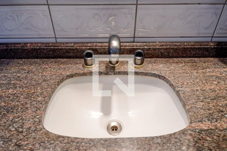 Casa à venda com 147m², 3 quartos e 2 vagas Casa à venda com 147m², 3 quartos e 2 vagasBanheiro