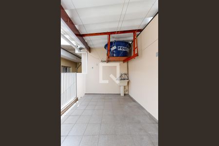 Casa à venda com 147m², 3 quartos e 2 vagas Casa à venda com 147m², 3 quartos e 2 vagasTerraço