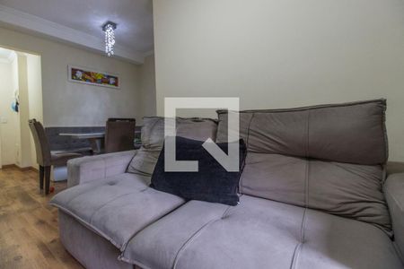 Sala de TV de apartamento à venda com 3 quartos, 74m² em Jardim Tupanci, Barueri