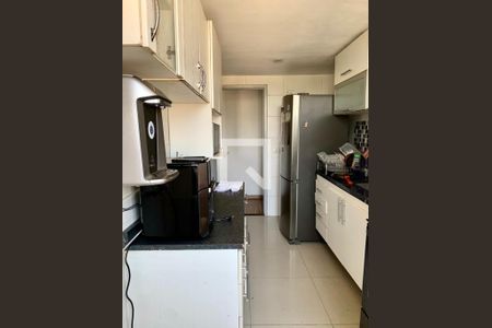 Apartamento à venda com 75m², 3 quartos e 1 vagaCozinha