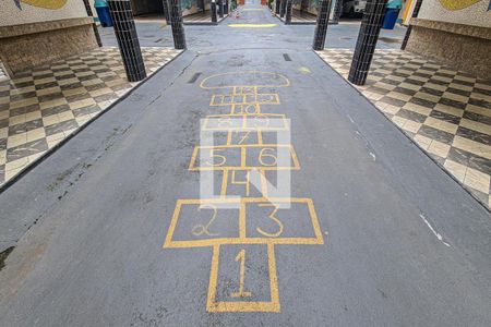 Apartamento à venda com 77m², 2 quartos e 1 vagaÁrea comum