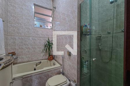 Apartamento à venda com 77m², 2 quartos e 1 vagaBanheiro