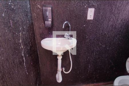 Casa à venda com 150m², 3 quartos e 2 vagas Casa à venda com 150m², 3 quartos e 2 vagasLavabo Externo