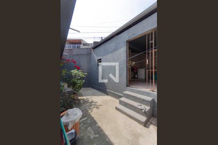 Casa à venda com 150m², 3 quartos e 2 vagas Casa à venda com 150m², 3 quartos e 2 vagasQuintal