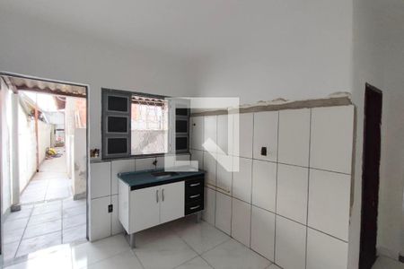 Casa para alugar com 40m², 1 quarto e 1 vaga Casa para alugar com 40m², 1 quarto e 1 vagaCozinha